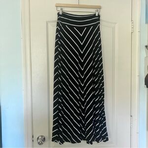 medium black and white skirt